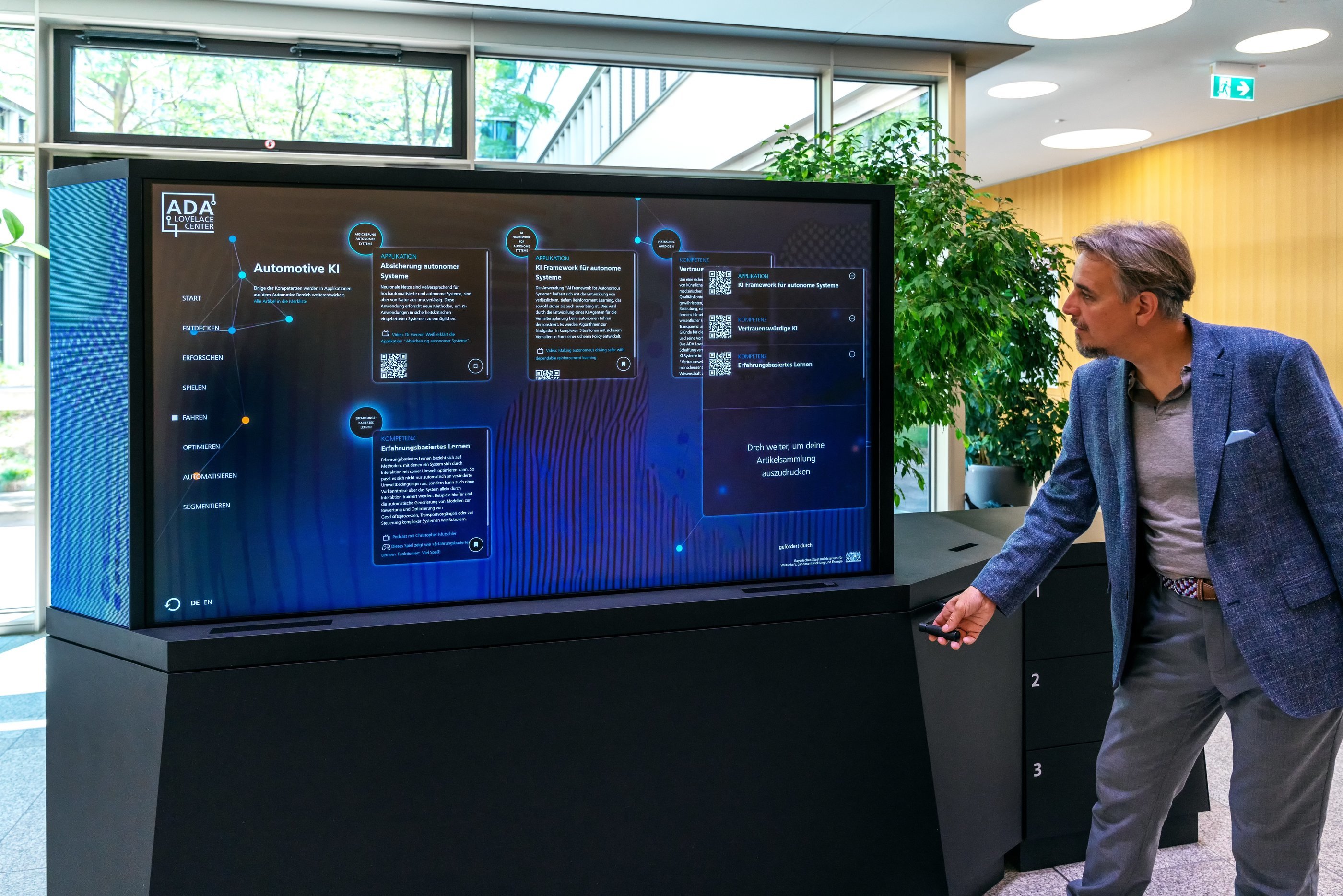 Messo System MESO – Fraunhofer IIS: Modular furniture system for science communication