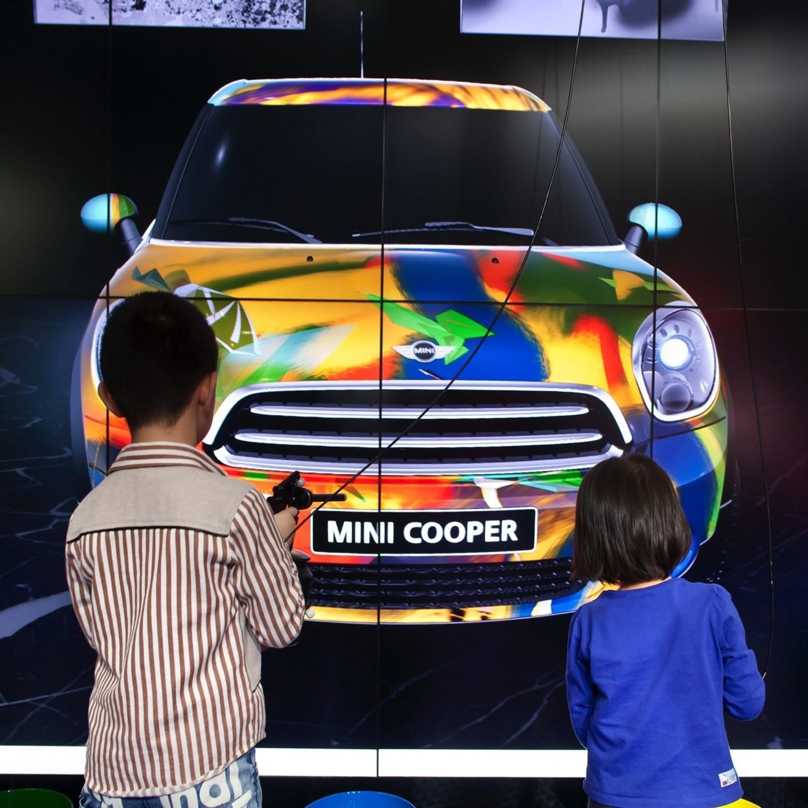MESO – MINI: Playful car paint game for international automotive A-fair